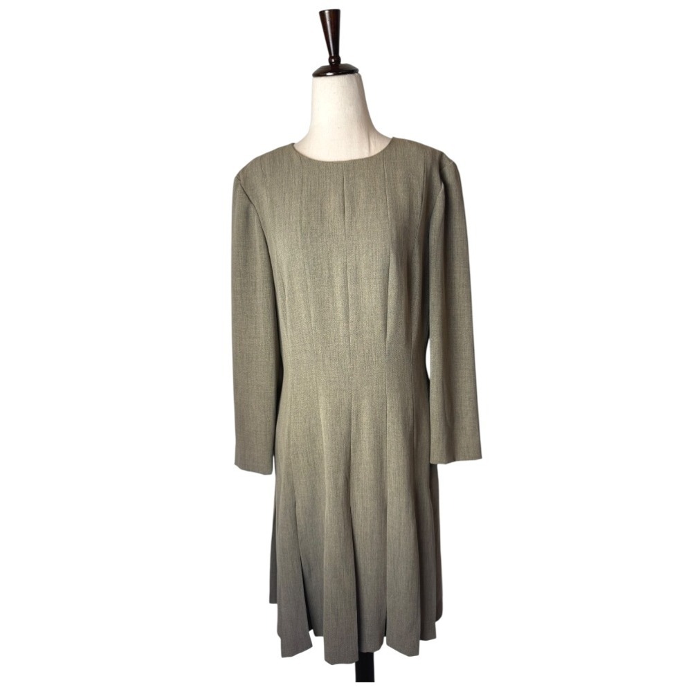 Talbots Dress Women 10 Tan Long Sleeve Pleated Skirt Knee‎ Length Career Preppy